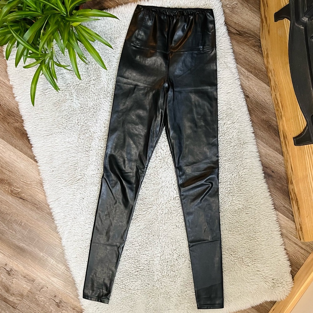 Wilfred Free Leather Leggings